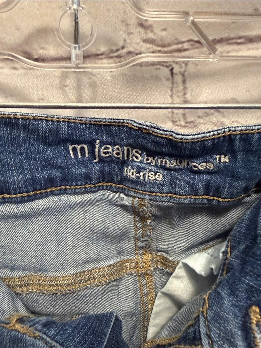 Maurices Women’s Medium Blue Boyfriend Denim Shorts - Picture 3 of 5